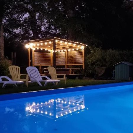 La Casa Del Arbol Villarrica Cabanas-Piscina-Tinajas מראה חיצוני תמונה