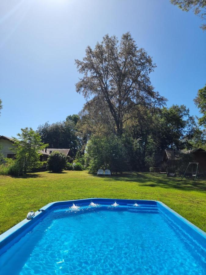 La Casa Del Arbol Villarrica Cabanas-Piscina-Tinajas מראה חיצוני תמונה